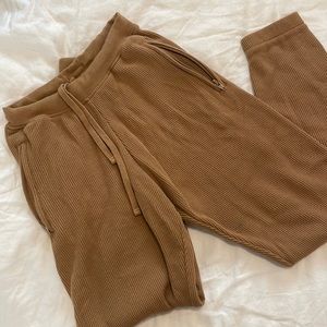 Skims Waffle Jogger Medium Brown